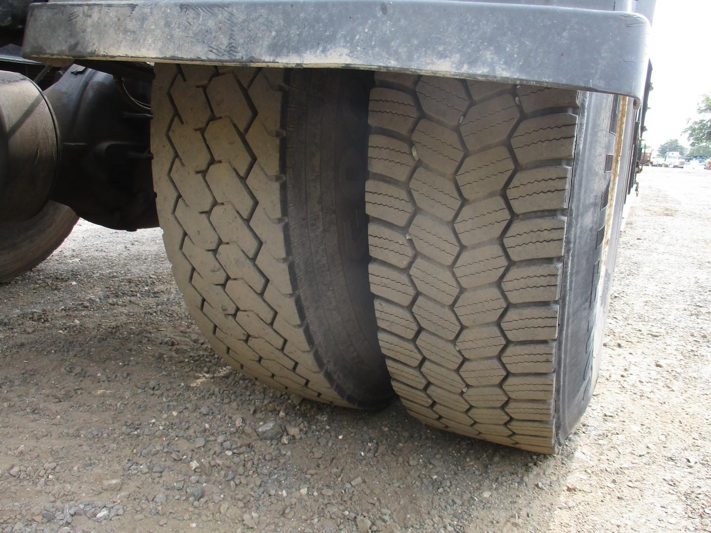 2007 International 4300 S/A Switch N Go Truck