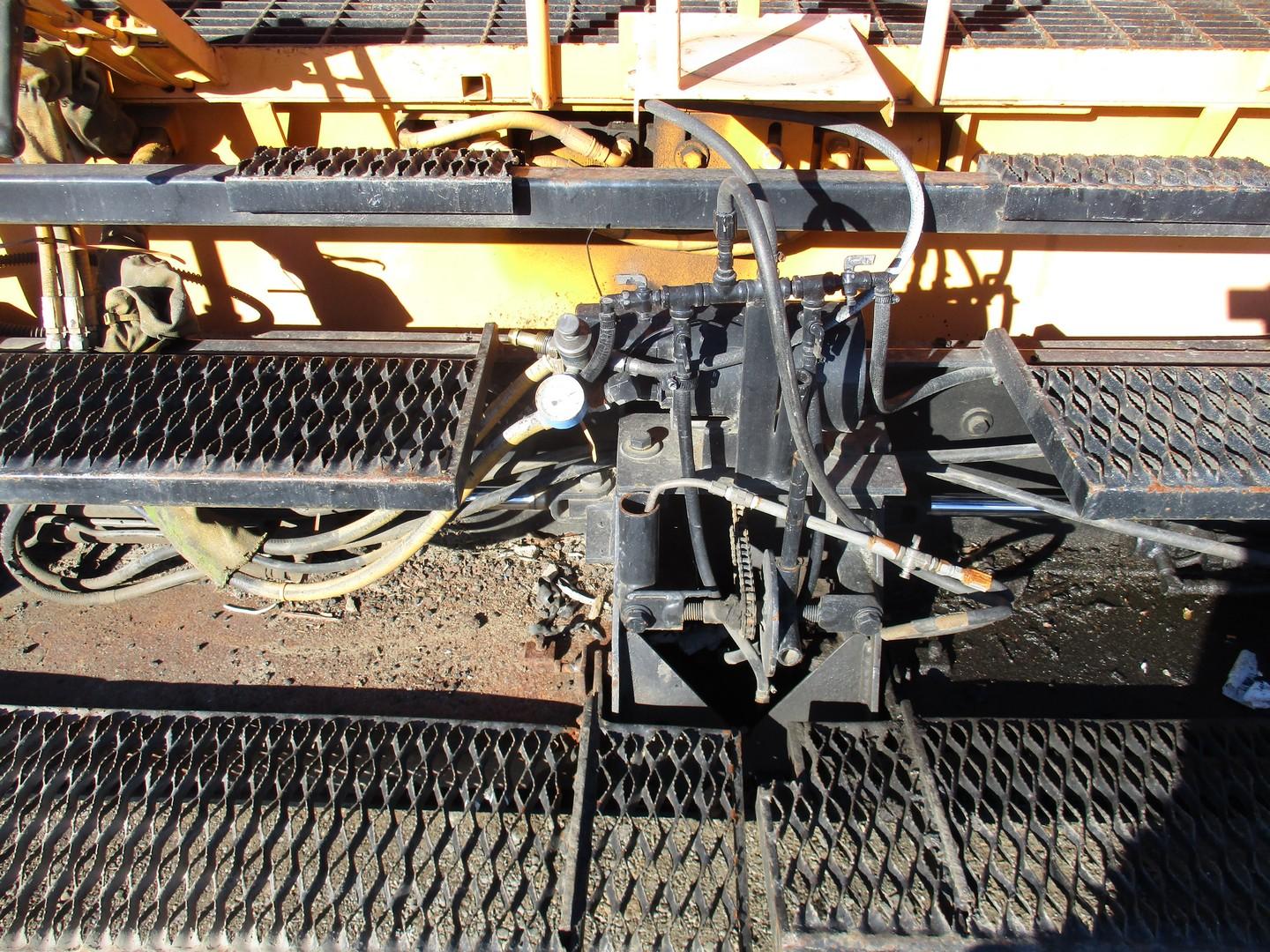 1997 LeeBoy L8500T Asphalt Paver
