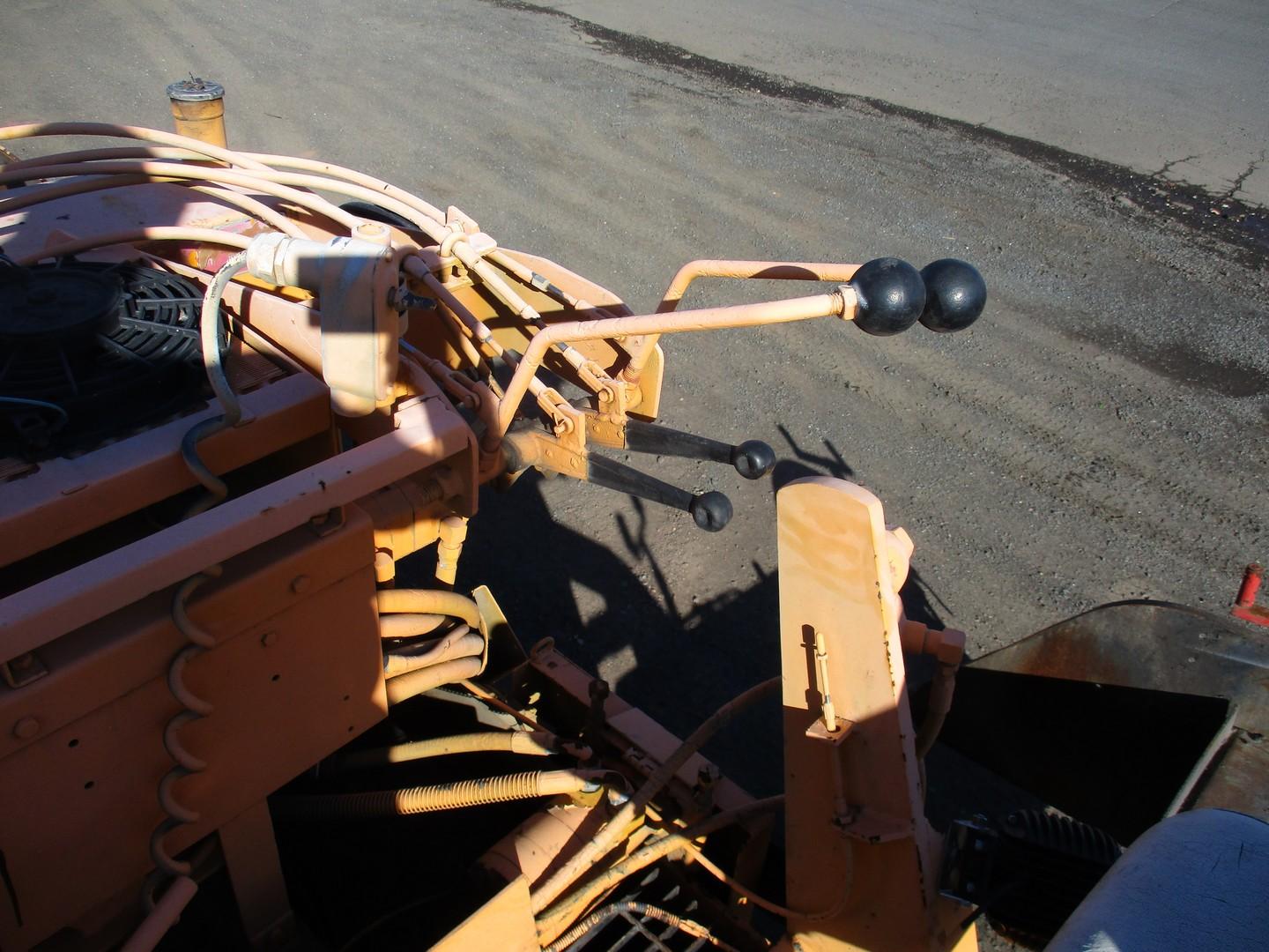 1997 LeeBoy L8500T Asphalt Paver