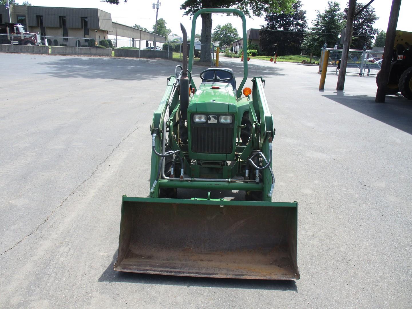 John Deere 650 Tractor