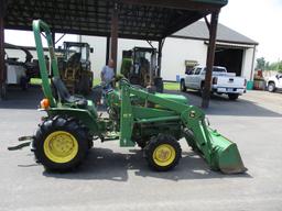 John Deere 650 Tractor