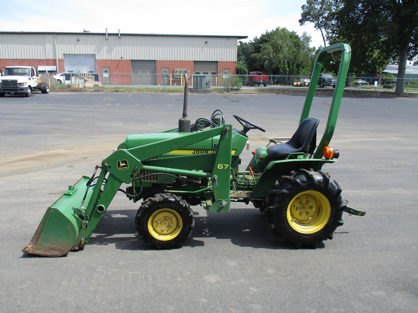 John Deere 650 Tractor