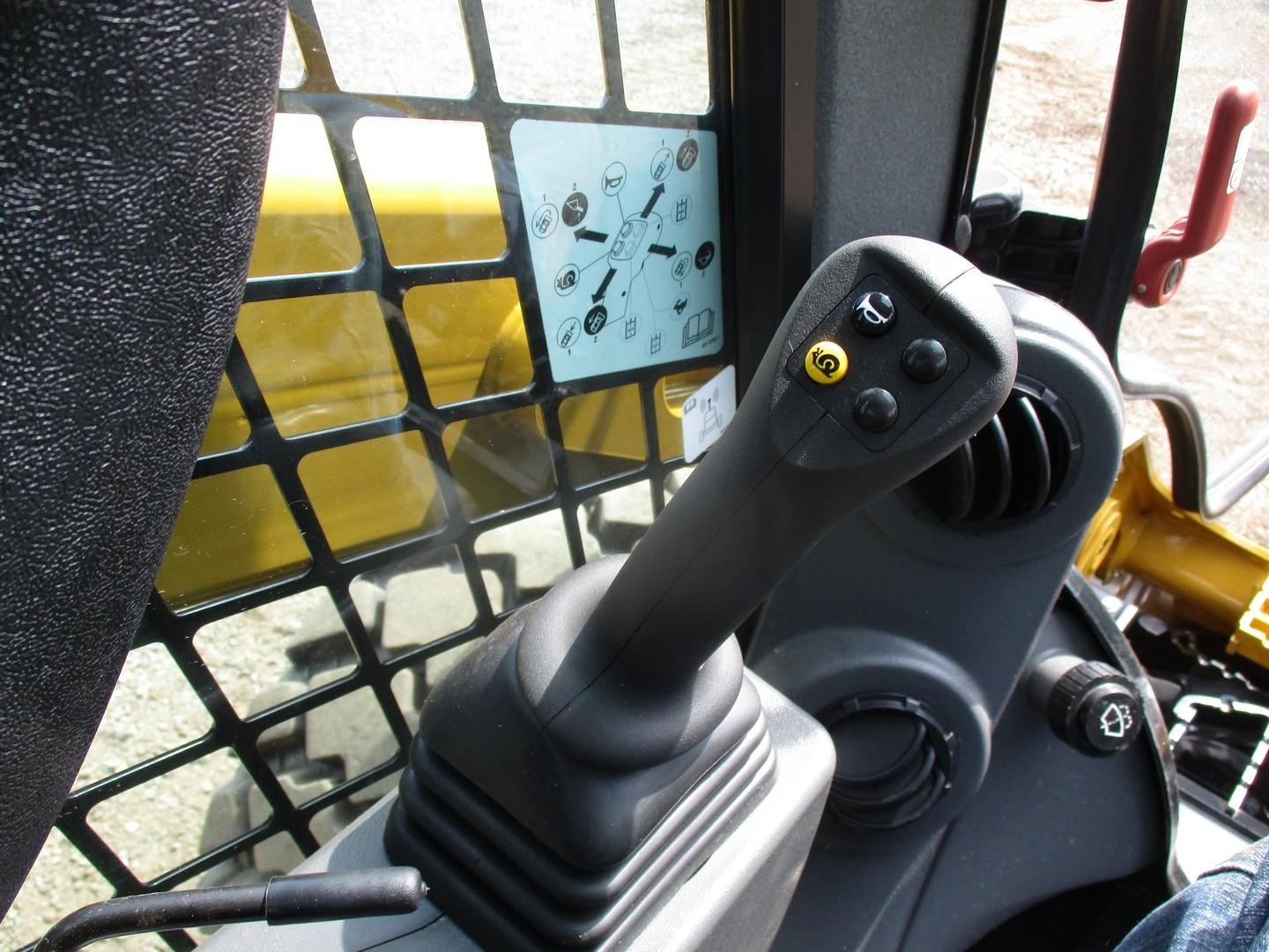 2020 Caterpillar 262D3 Skid Steer