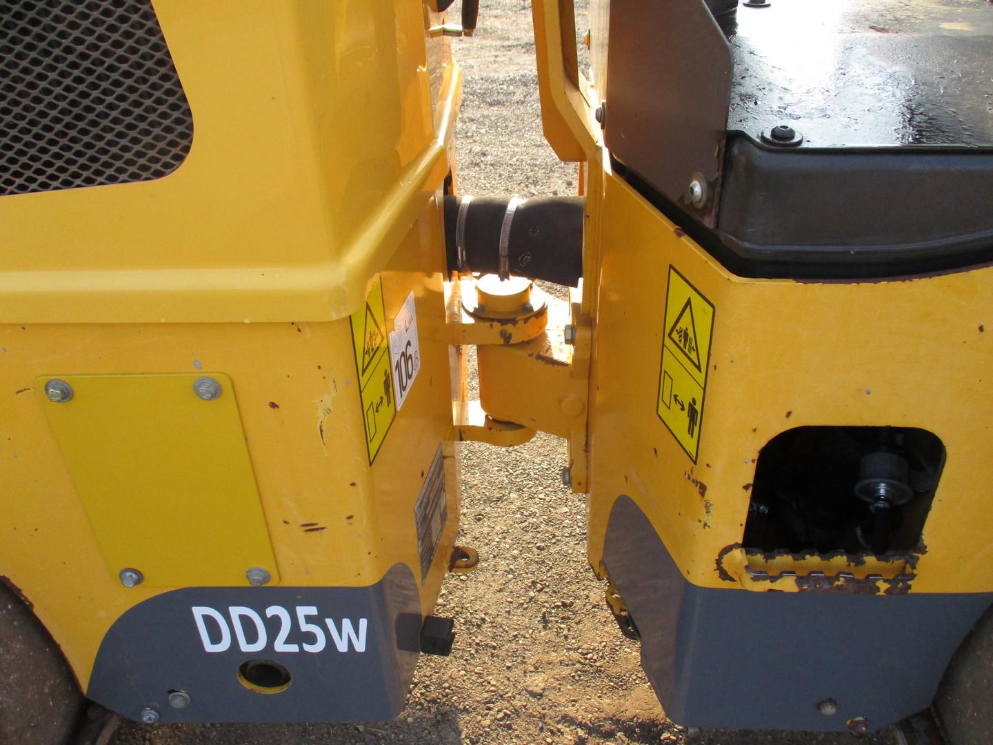 2014 Volvo DD25 Double Drum Vibratory Roller