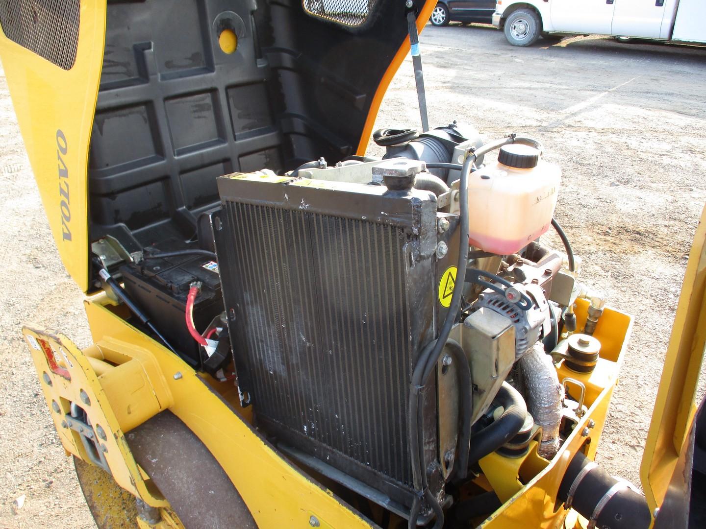 2014 Volvo DD25 Double Drum Vibratory Roller