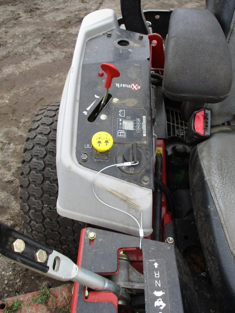 Exmark E-Series Zero Turn Mower