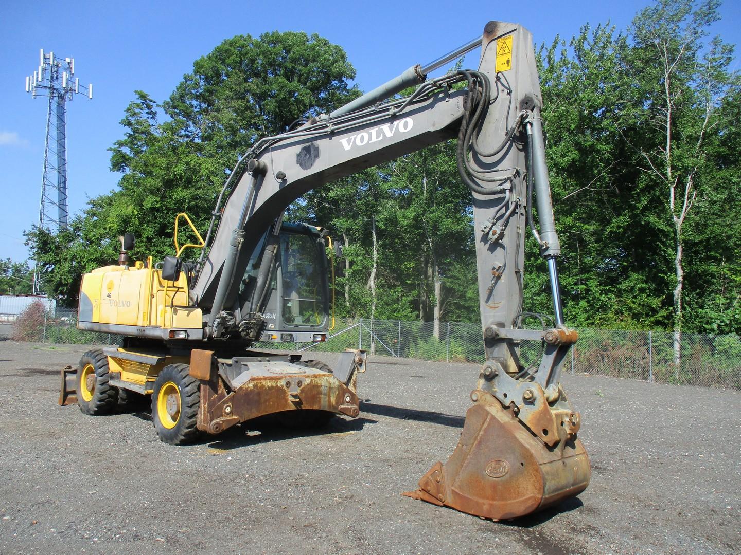 2007 Volvo EW180C Rubber Tire Excavator