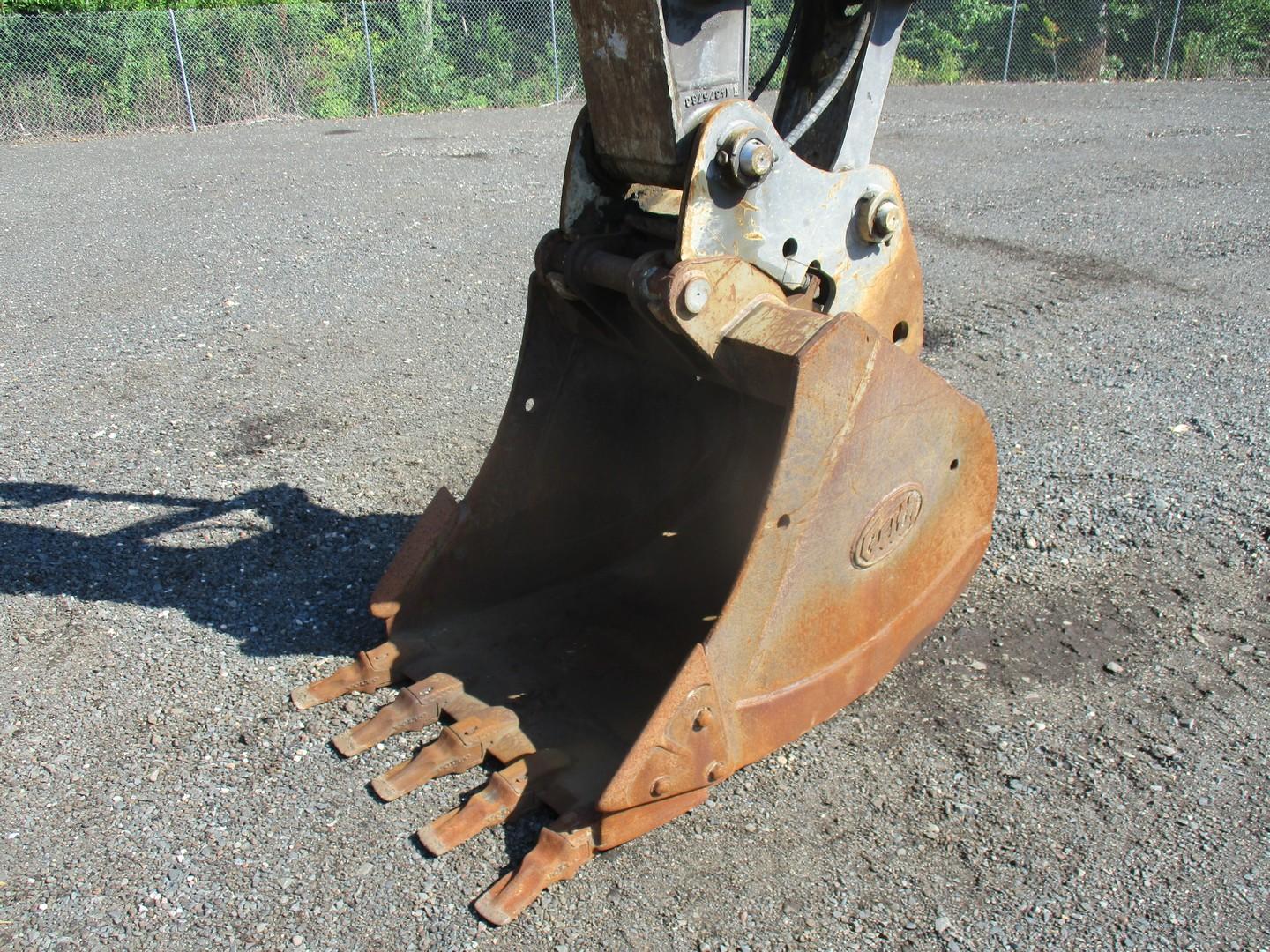 2007 Volvo EW180C Rubber Tire Excavator