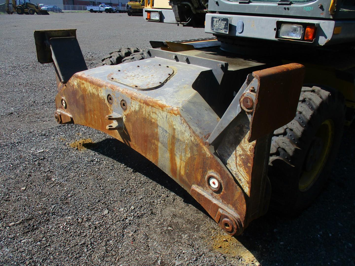 2007 Volvo EW180C Rubber Tire Excavator