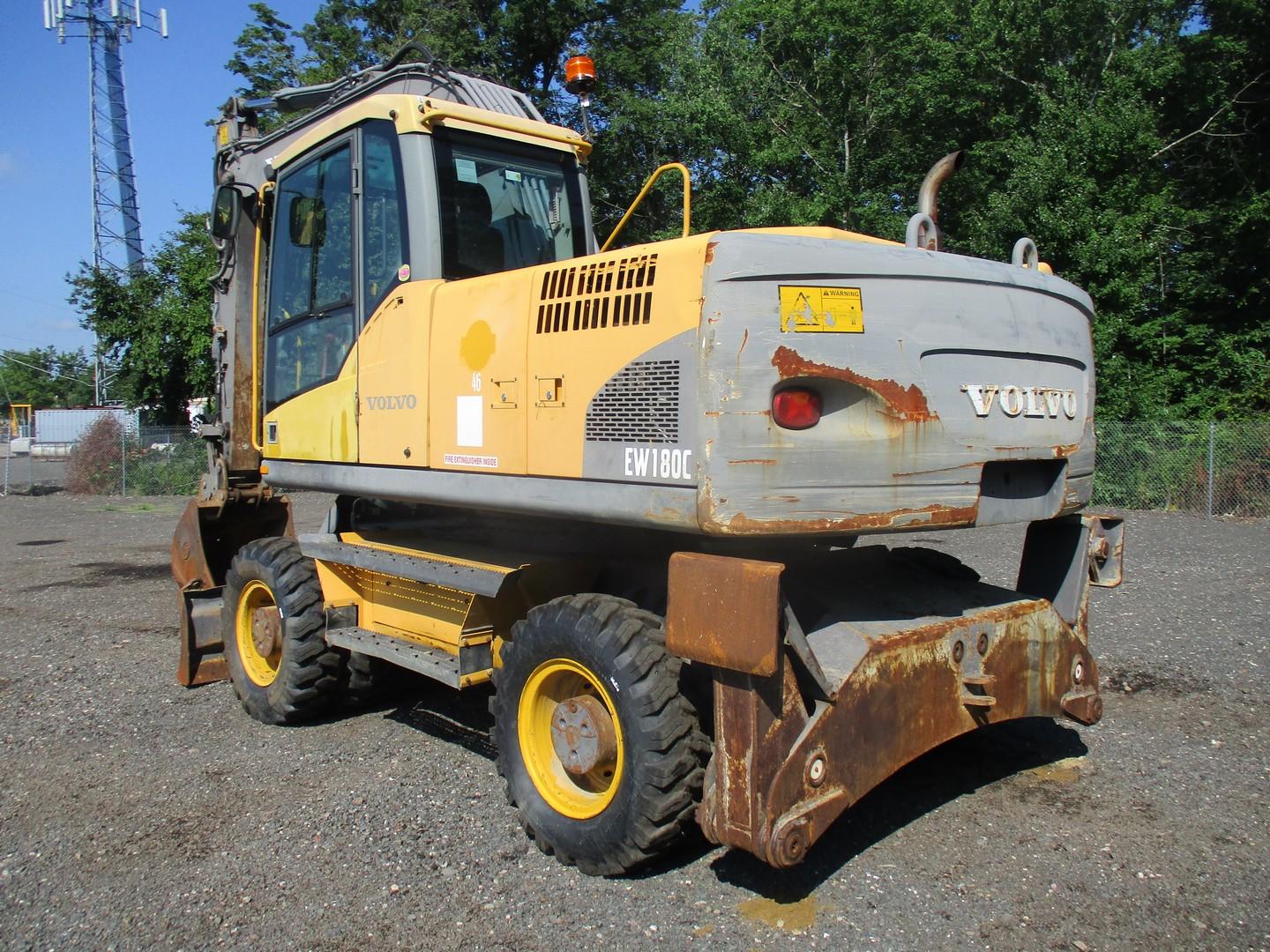 2007 Volvo EW180C Rubber Tire Excavator