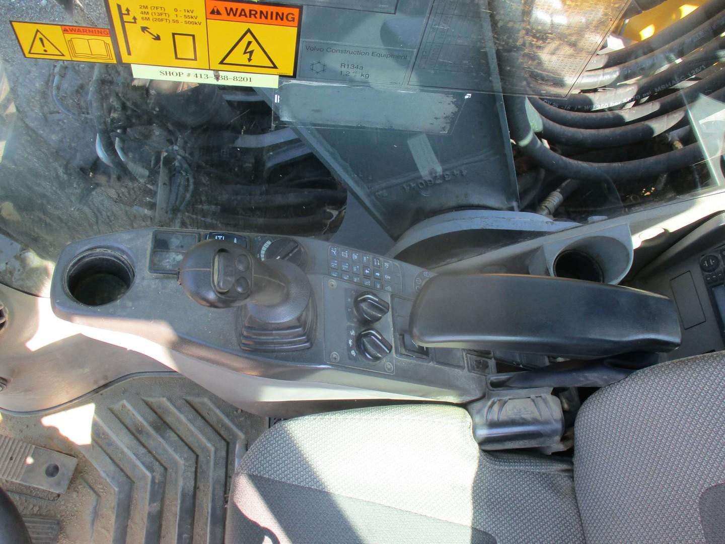 2007 Volvo EW180C Rubber Tire Excavator