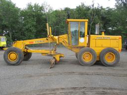 1990 John Deere 772B-H Articulated Motor Grader