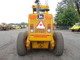 1990 John Deere 772B-H Articulated Motor Grader
