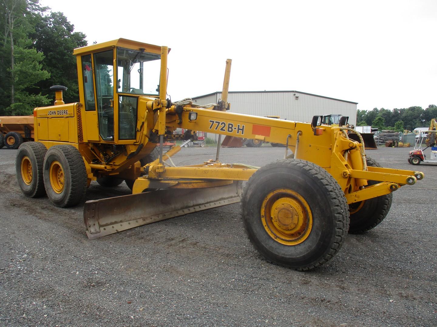 1990 John Deere 772B-H Articulated Motor Grader