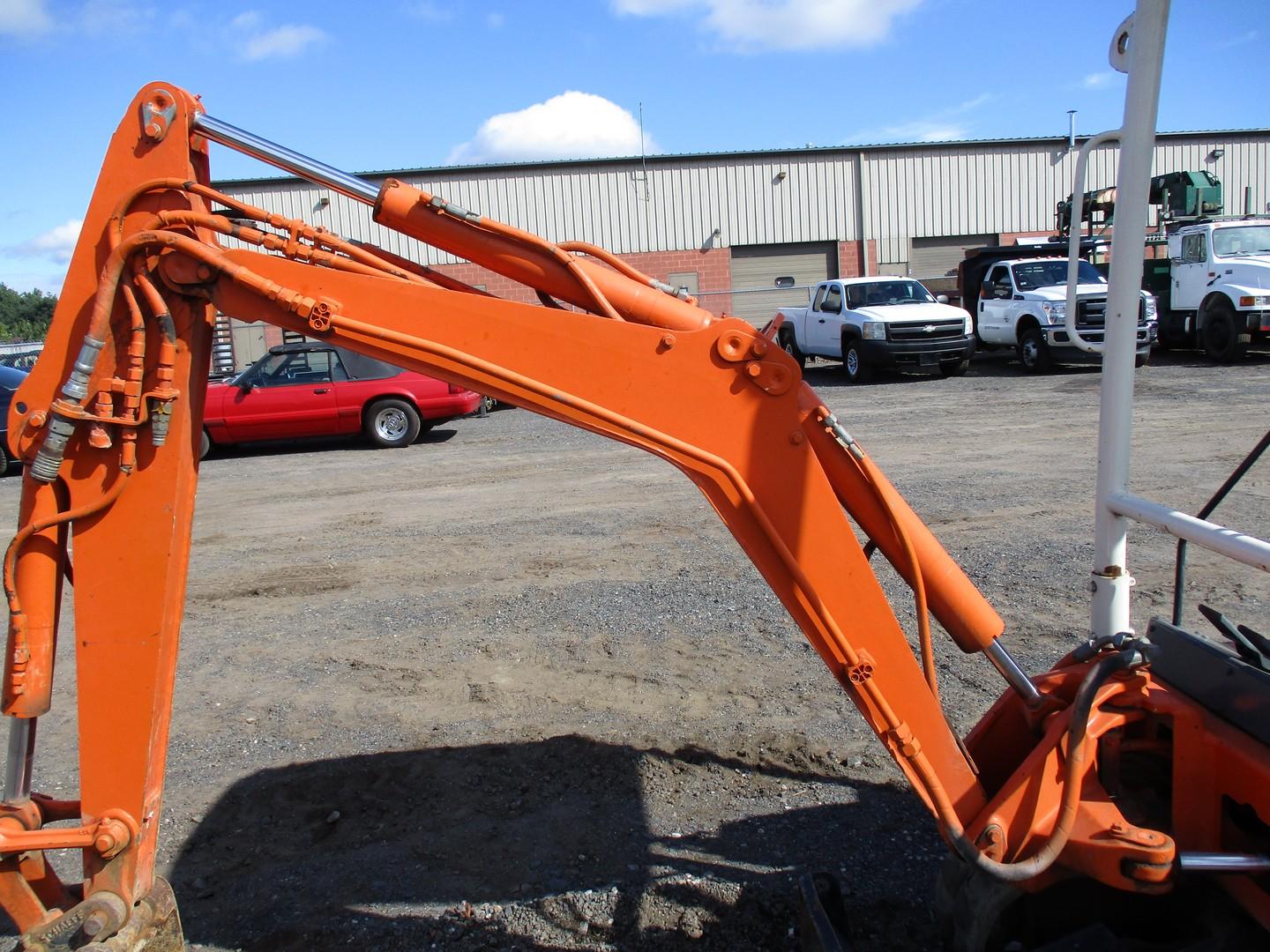2001 Schaeff HR11 Mini Excavator