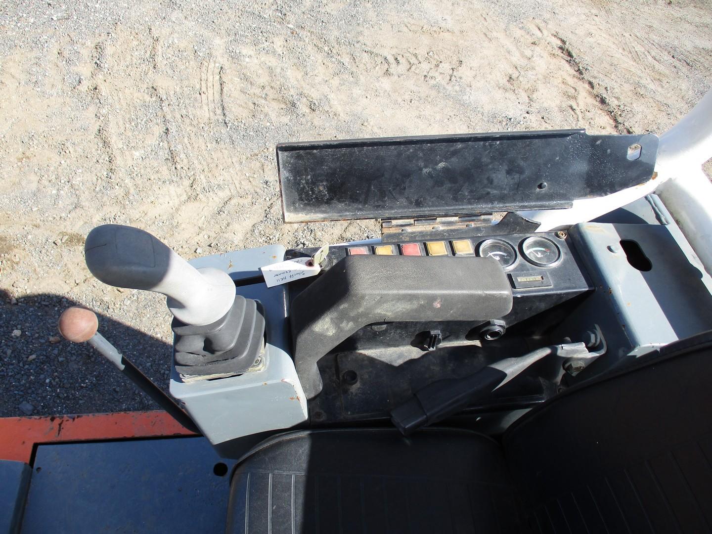 2001 Schaeff HR11 Mini Excavator