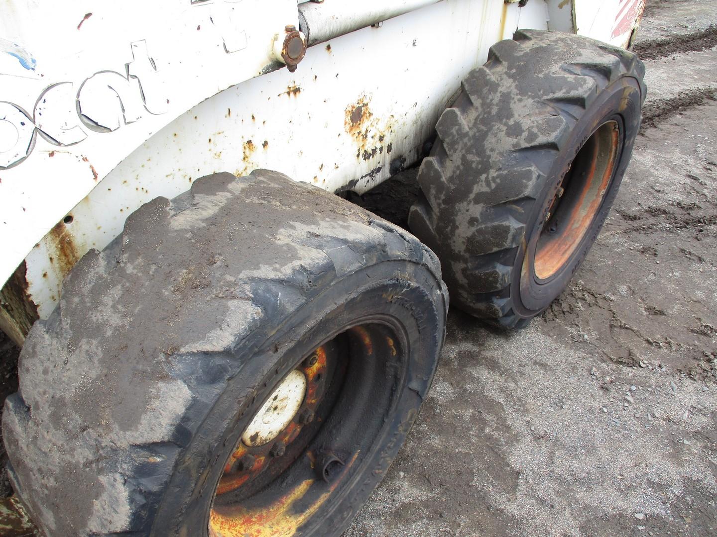 Bobcat 843 Skid Steer