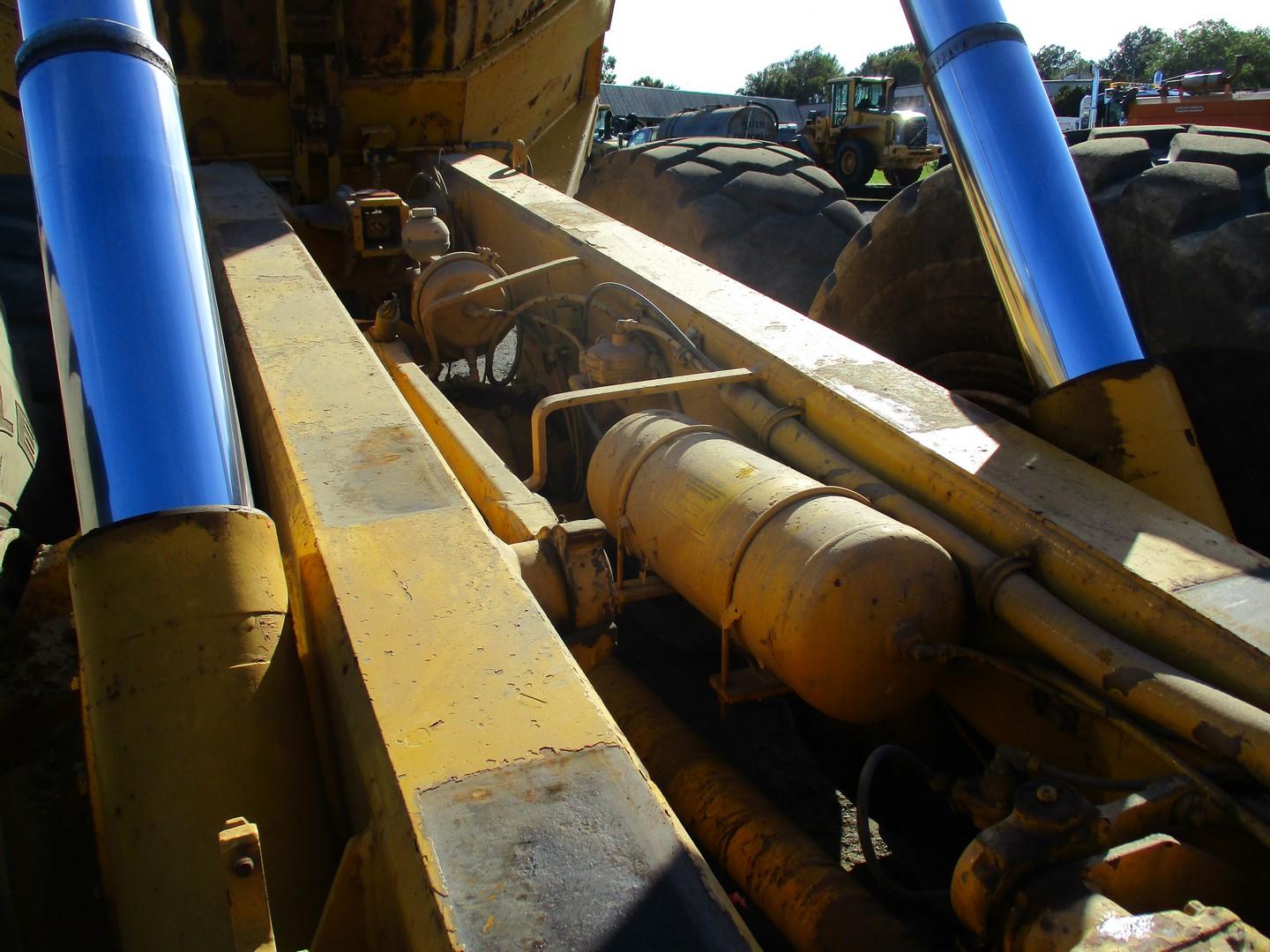 1992 Moxy MT30S Articulated Haul Truck
