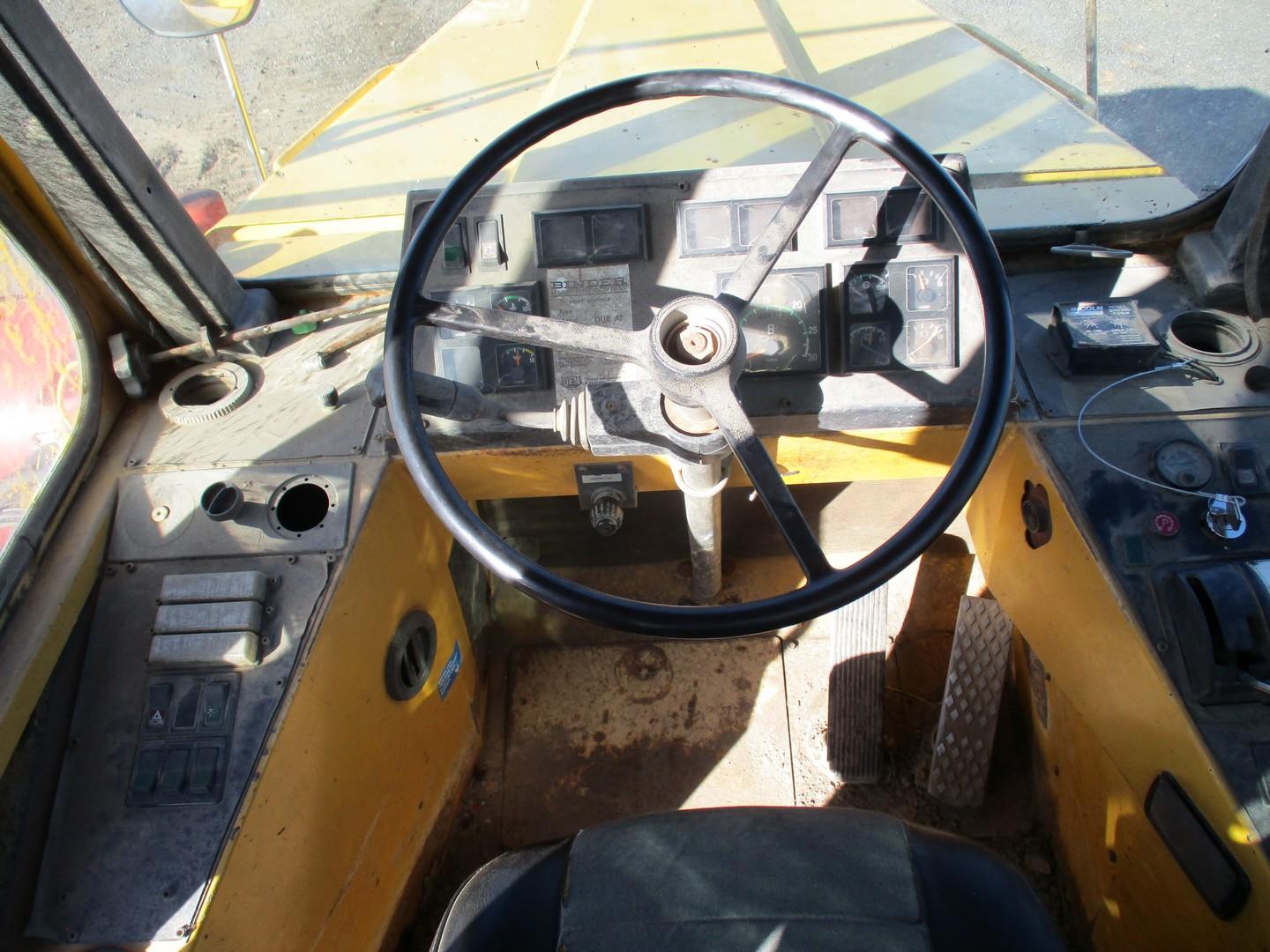 1992 Moxy MT30S Articulated Haul Truck