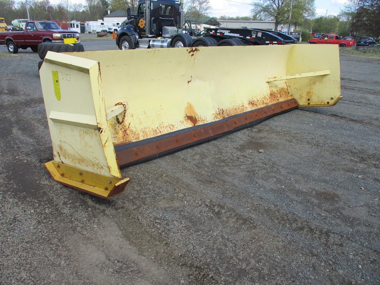 Pro-Tech 16' Snow Pusher With Rubber Edge