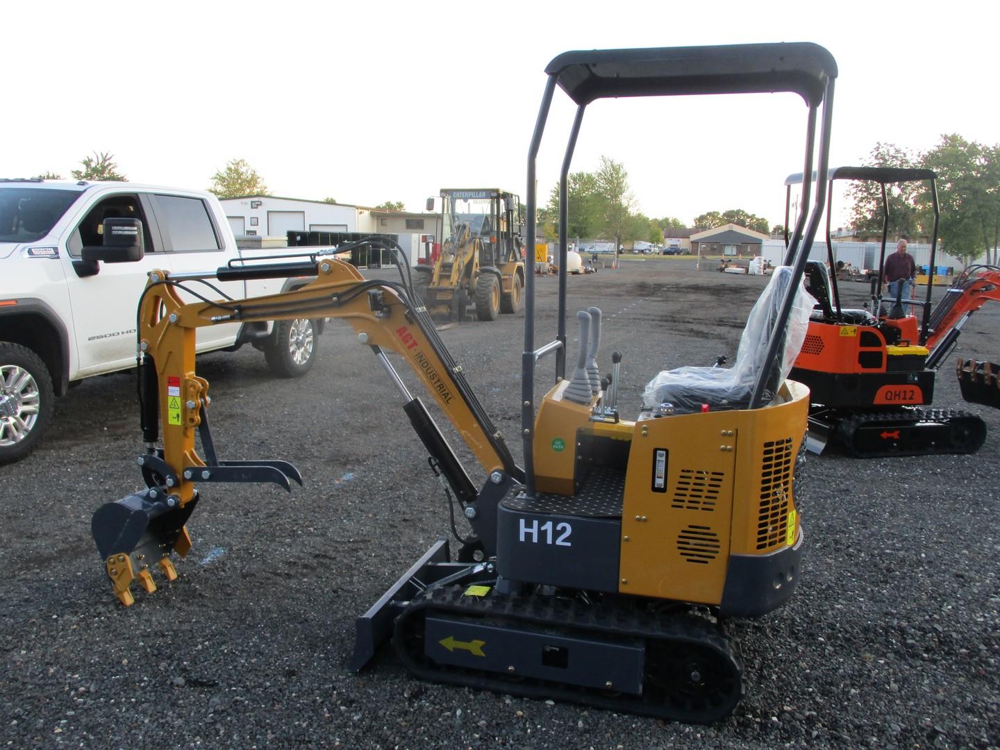 2023 AGT H12 Mini Excavator