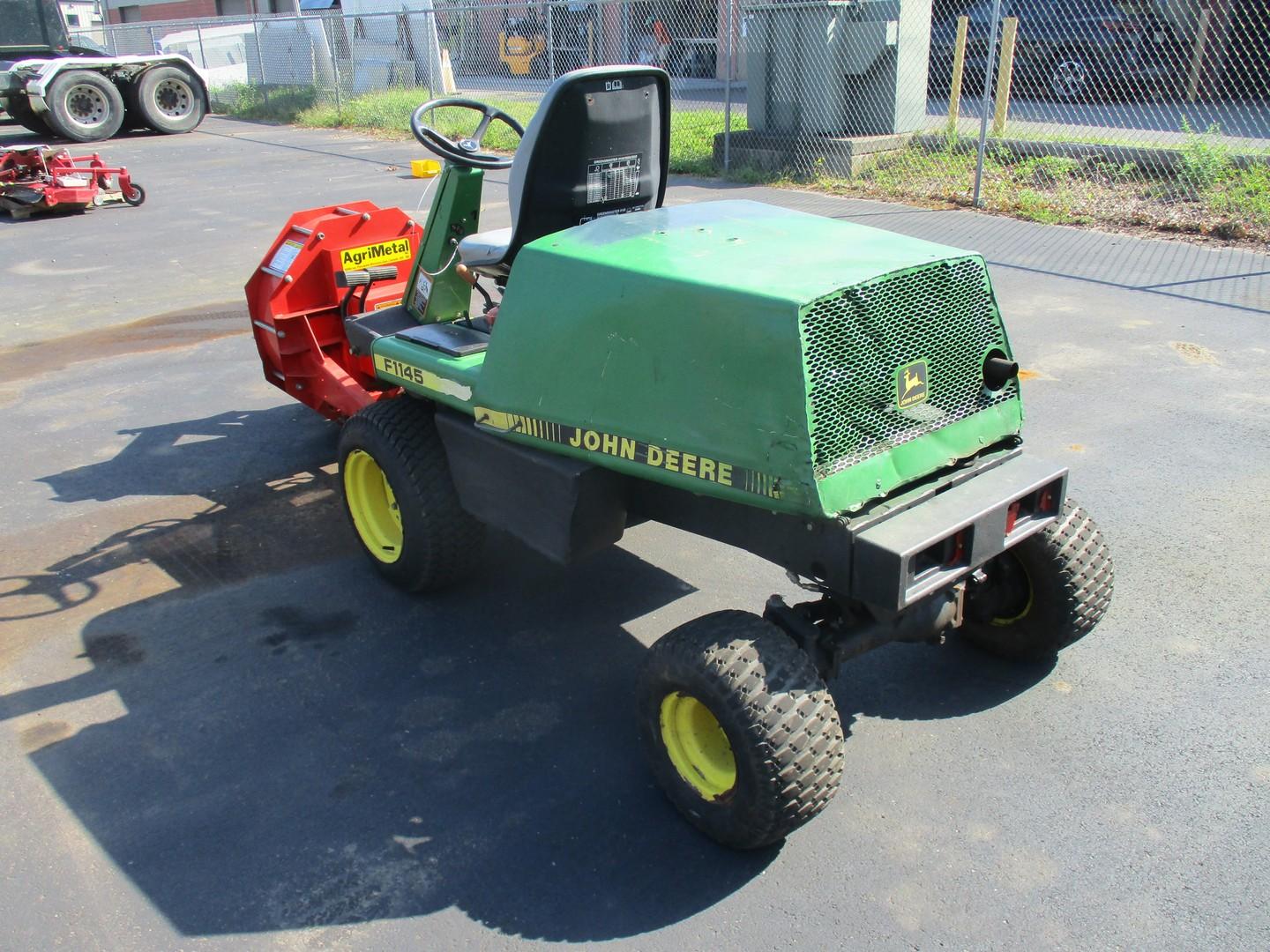 John Deere F1145 Tractor