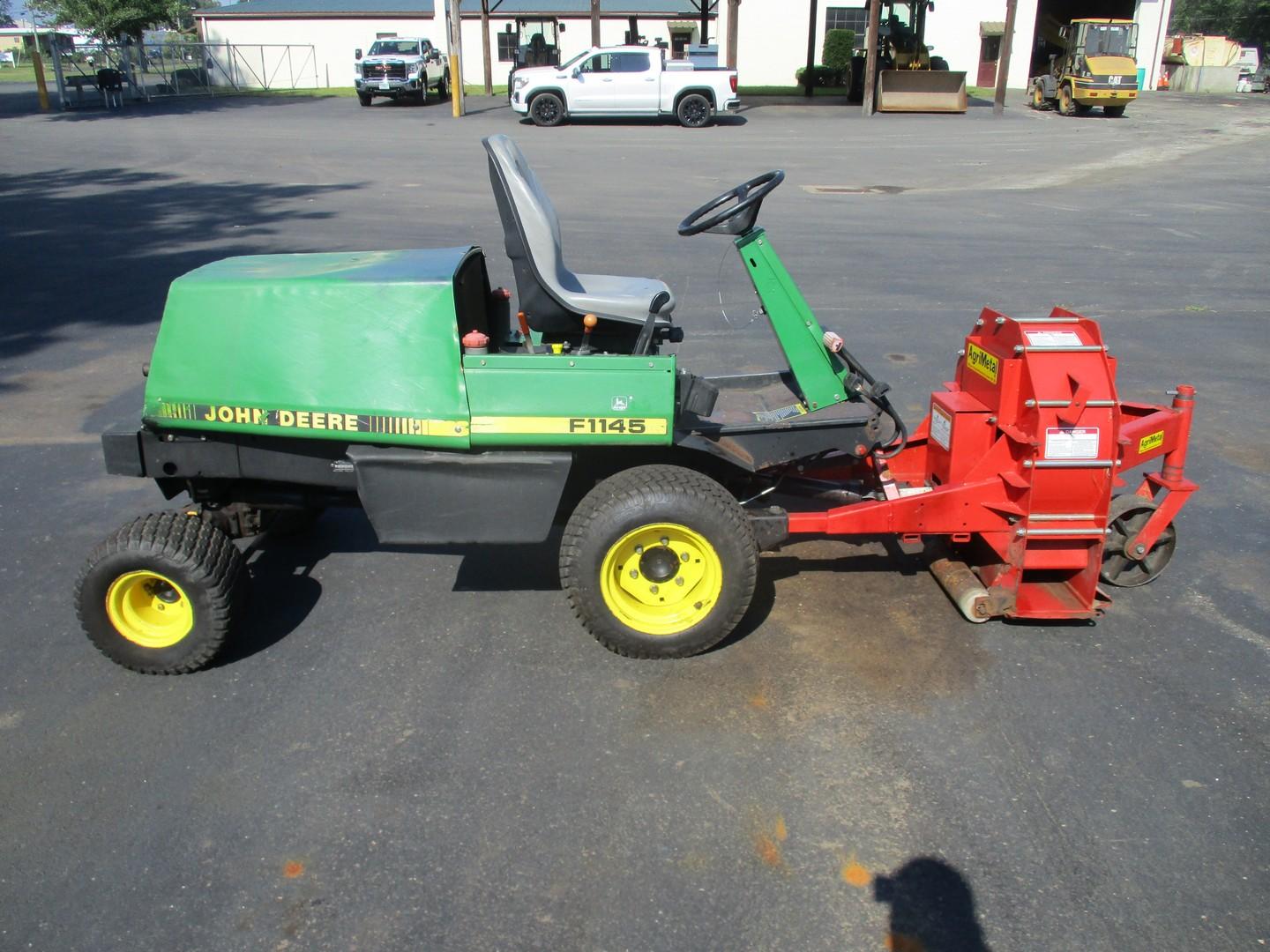John Deere F1145 Tractor