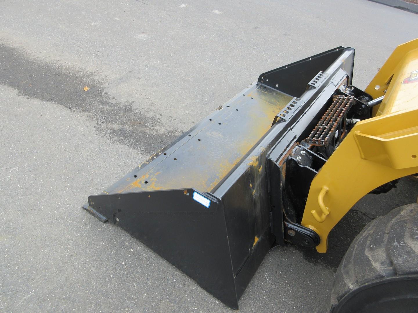 2021 Caterpillar 262D3 Skid Steer