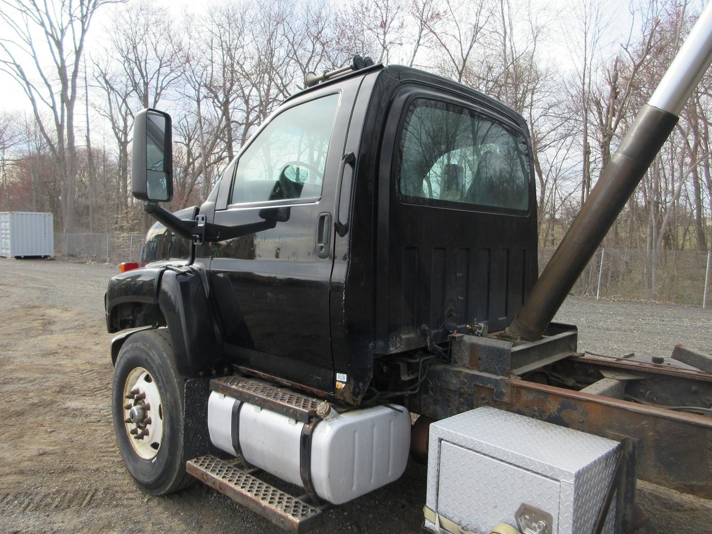 2005 GMC C8500 T/A Dump Truck