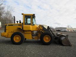 2002 Volvo L70D Rubber Tire Wheel Loader