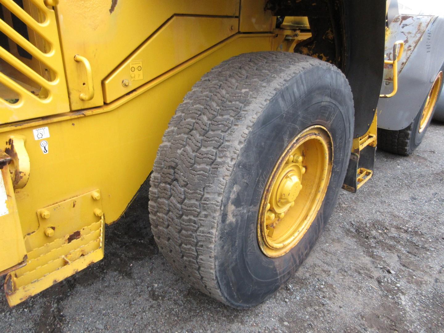 2004 Volvo L60E Rubber Tire Wheel Loader