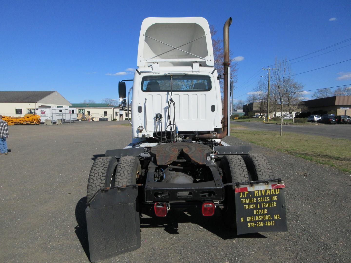 2011 Freightliner M2 S/A Tractor