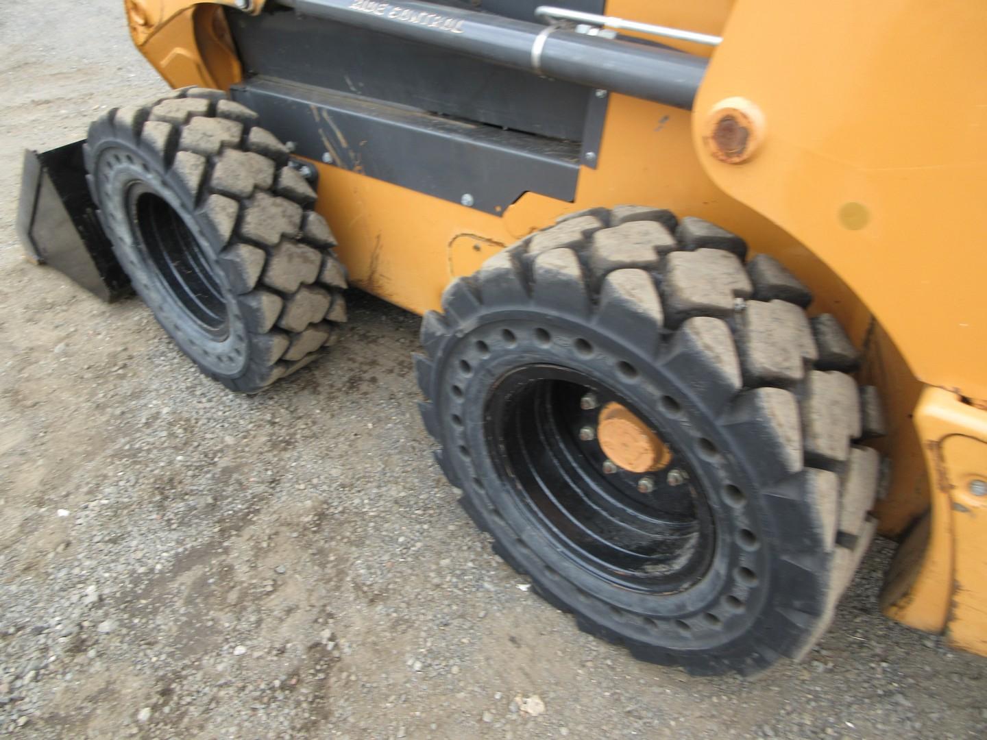 2014 Case SR250 Skid Steer