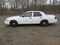 2009 Ford Crown Victoria Automobile