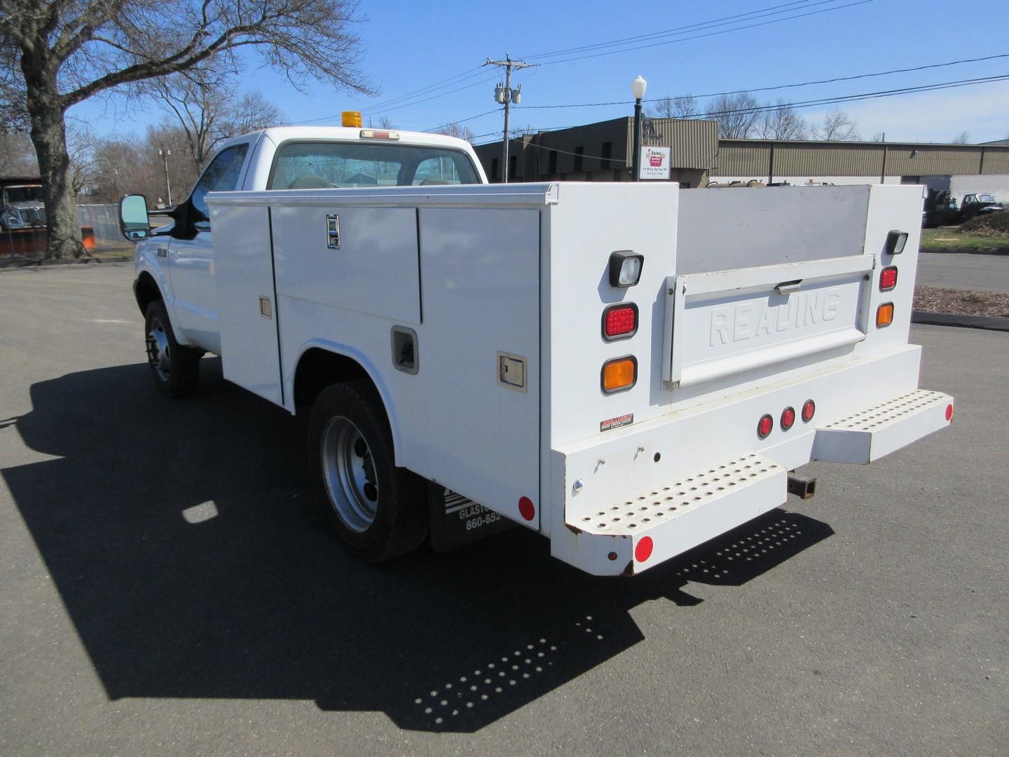 2002 Ford F-450 XL Utility Truck