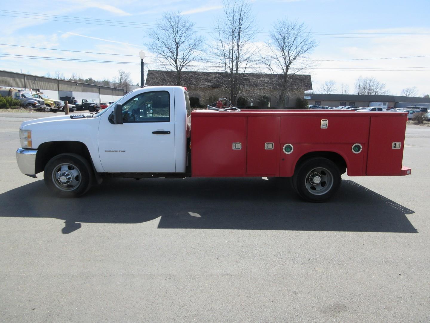 2010 Chevrolet 3500HD S/A Utility Truck