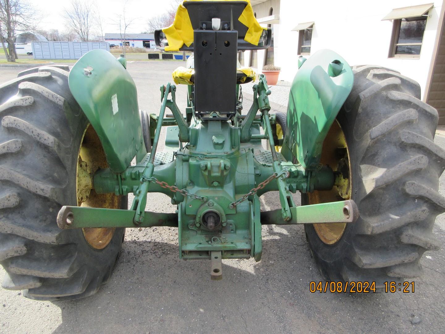 John Deere 1020 AG Tractor