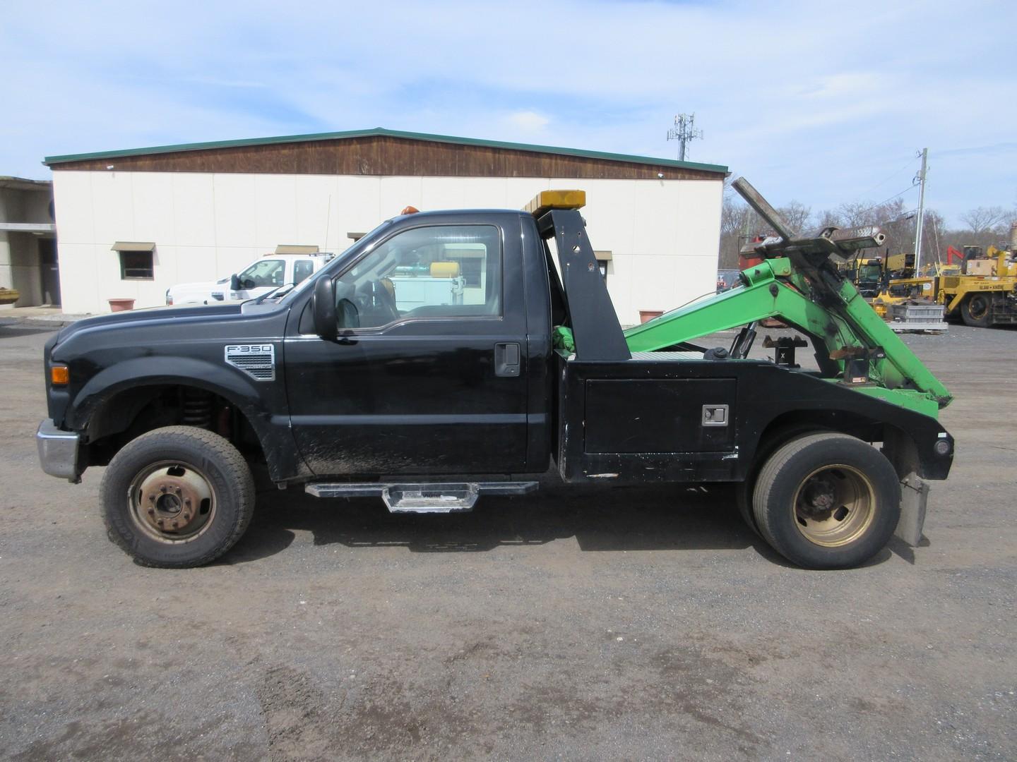 2008 Ford F-350 XL S/A Wrecker