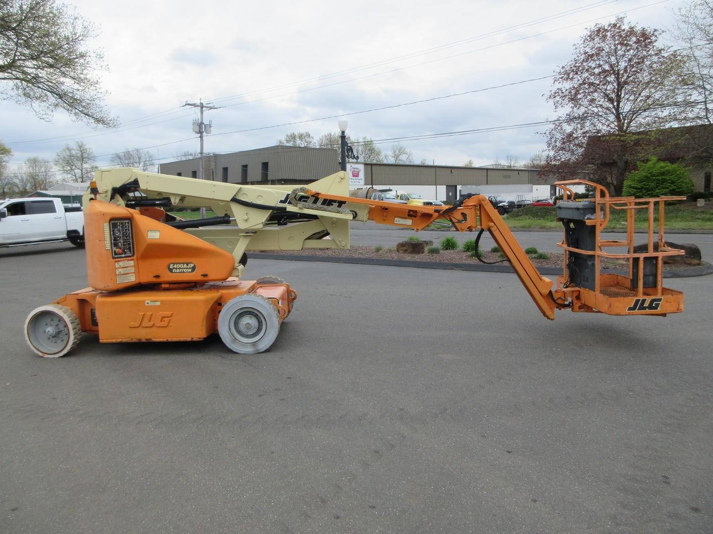 2002 JLG E400AJPN Electric Boom Lift