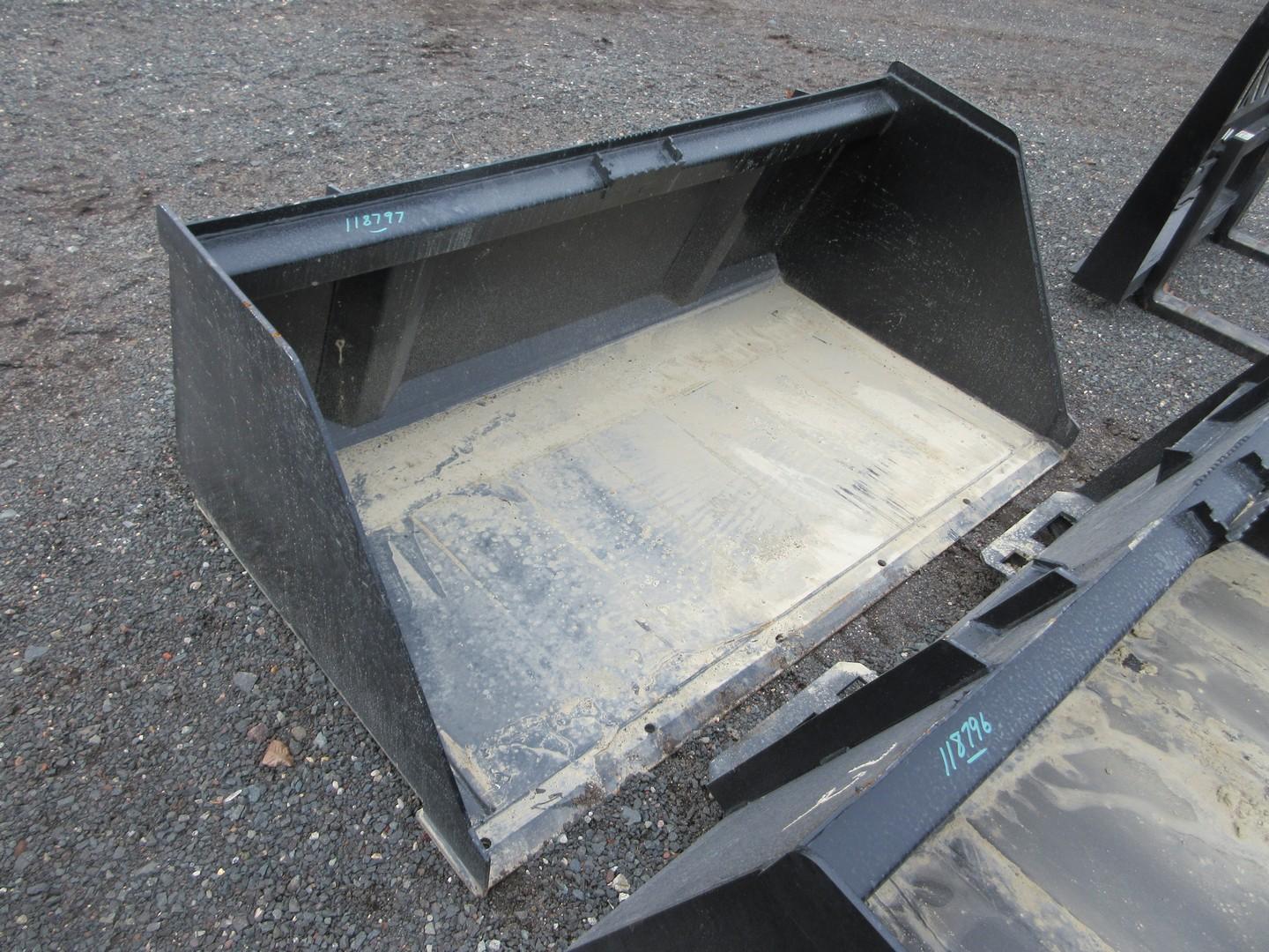 68" Snow/Mulch Bucket