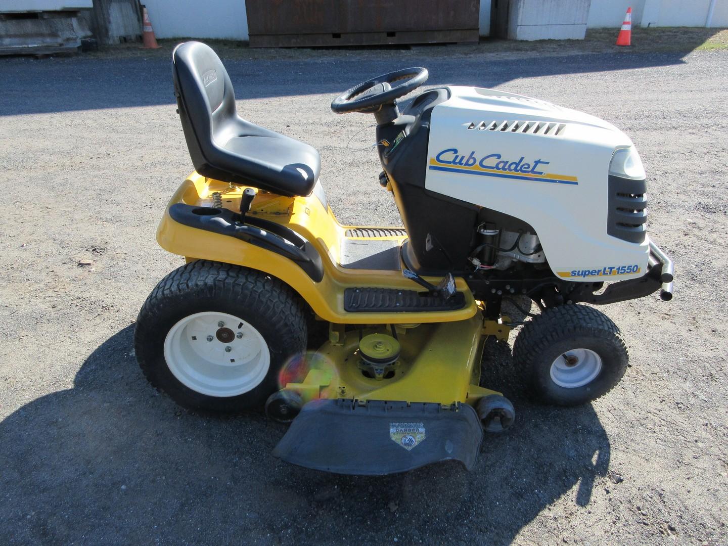 Cub Cadet Super LT1550 Garden Tractor