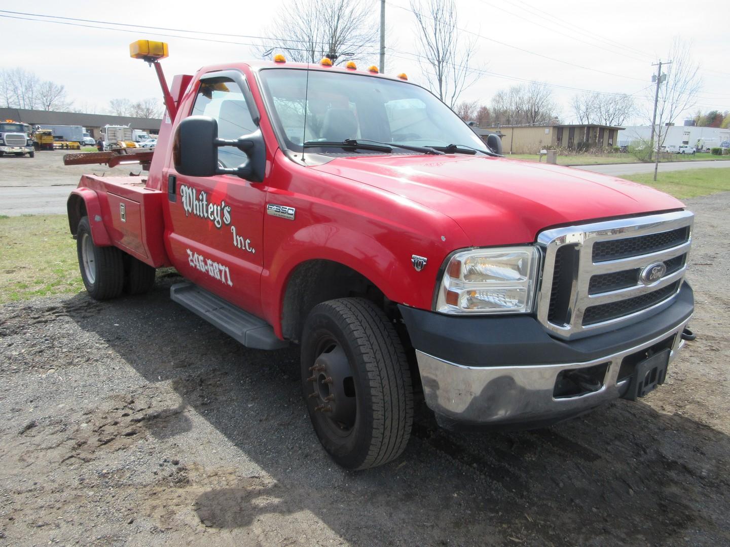 2006 Ford F-350 XLT S/A Wrecker