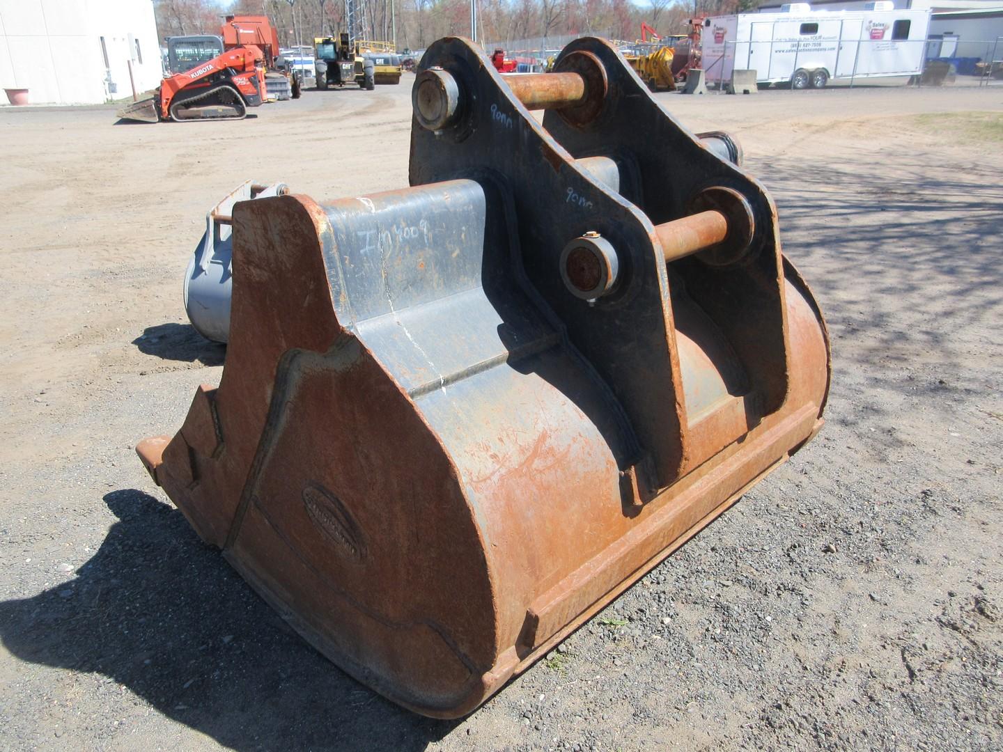 Strickland 66" Bucket With Teeth