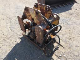 HYDRAULIC PLATE COMPACTOR