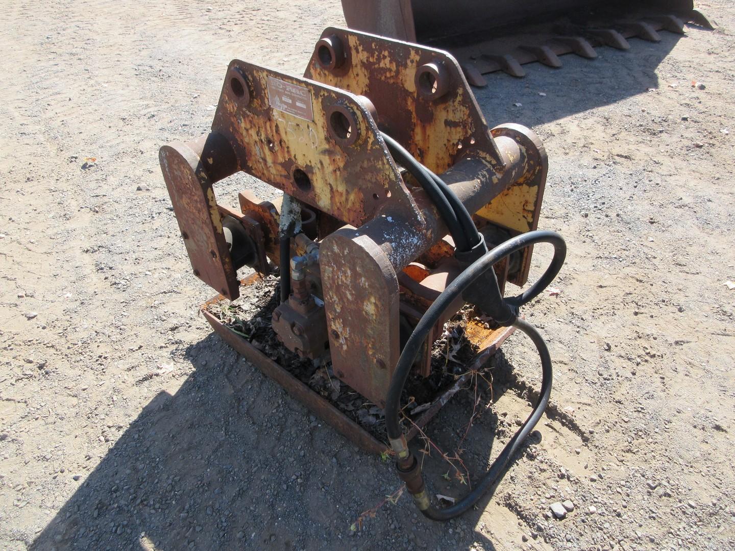 HYDRAULIC PLATE COMPACTOR