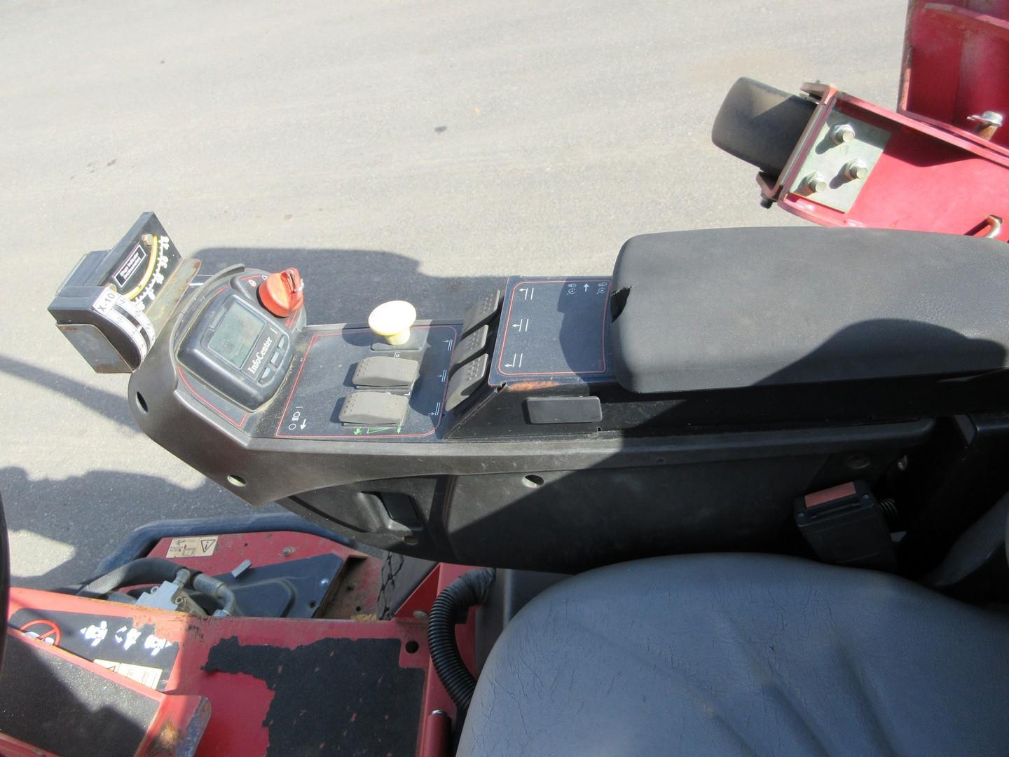 2016 TORO GROUNDSMASTER 4000D MOWER