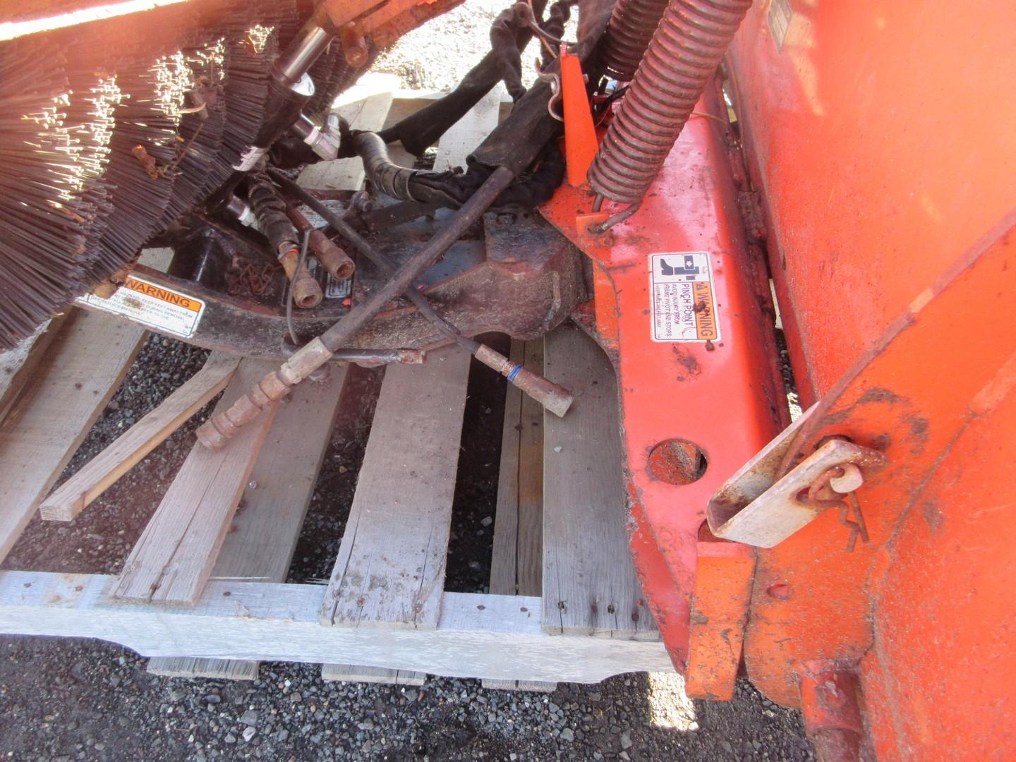 KUBOTA V5290 72" SNOW PLOW,