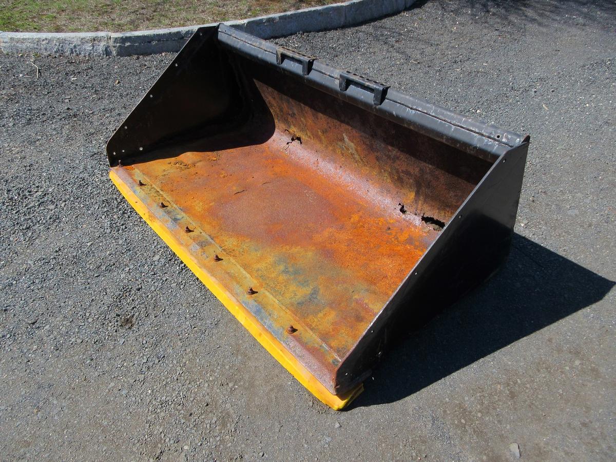 BOBCAT 74" SNOW/MULCH BUCKET
