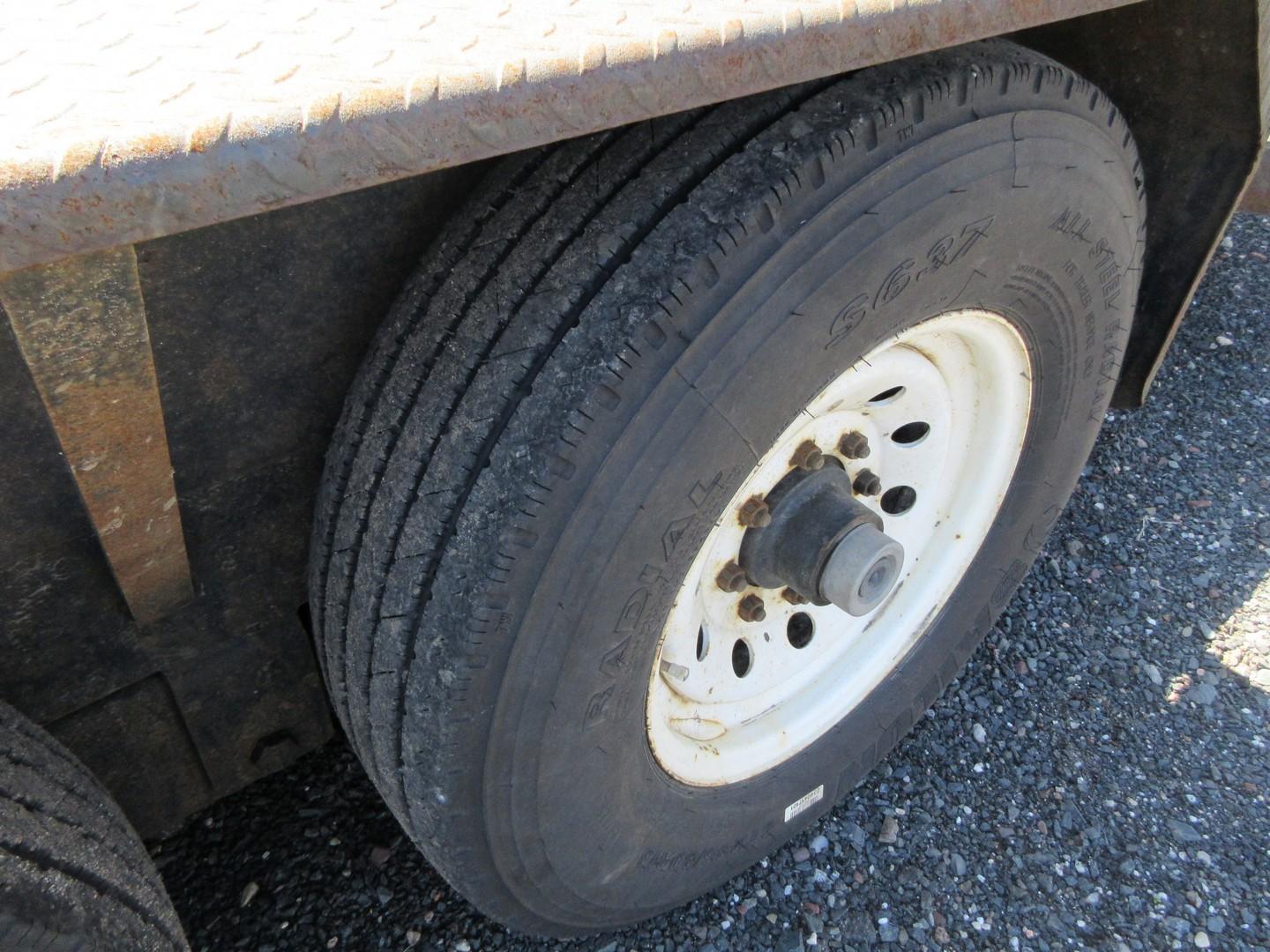 2005 CAM 19' T/A TILT DECK TRAILER