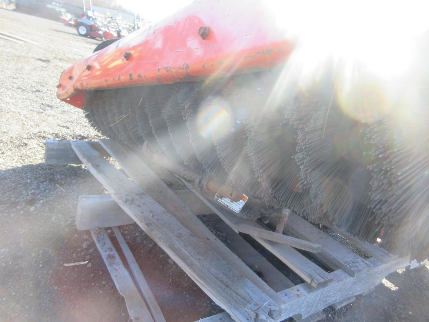 KUBOTA V5290 72" SNOW PLOW,
